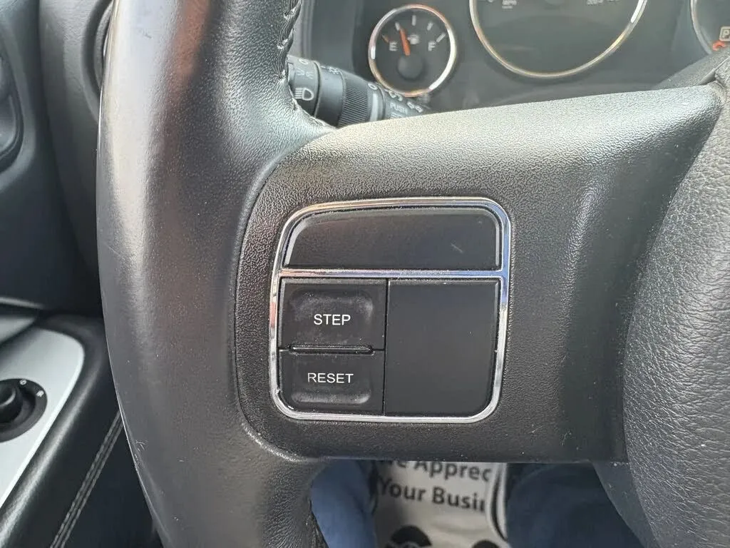 2014 Jeep Compass Latitude - Photo 11