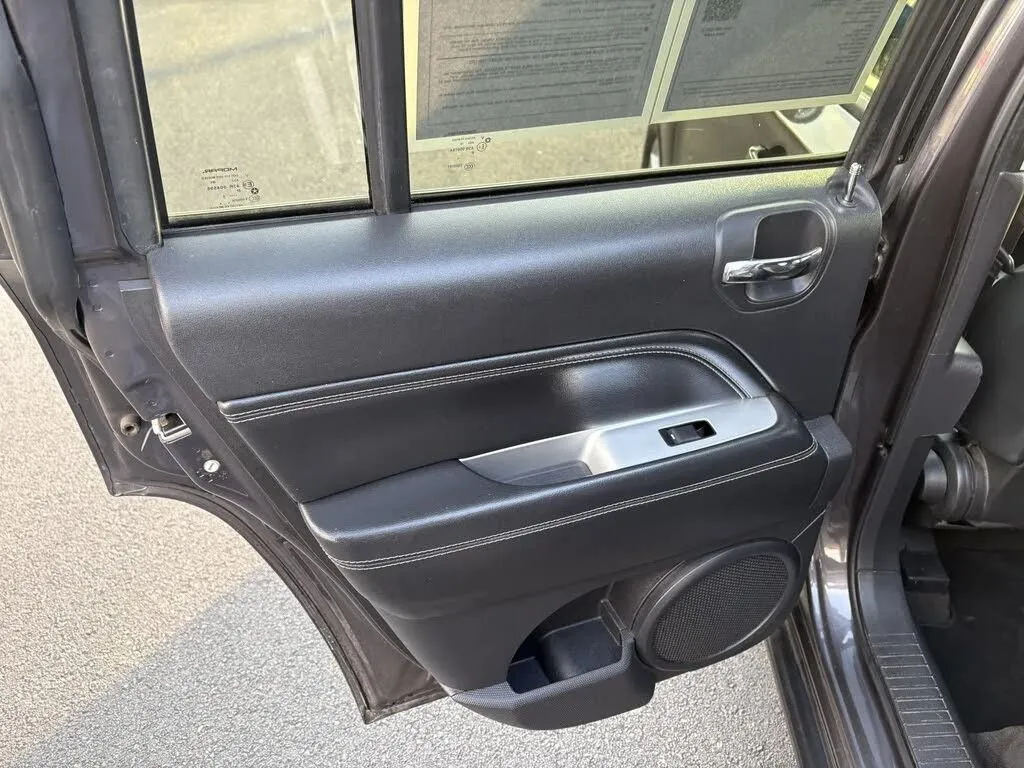 2014 Jeep Compass Latitude - Photo 21