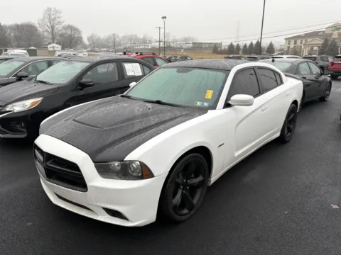 White 2013 Dodge Charger R/T Plus for sale in Lebanon, PA