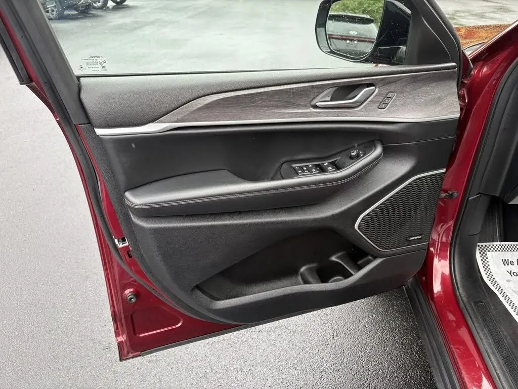 2022 Jeep Grand Cherokee L Limited - Photo 25