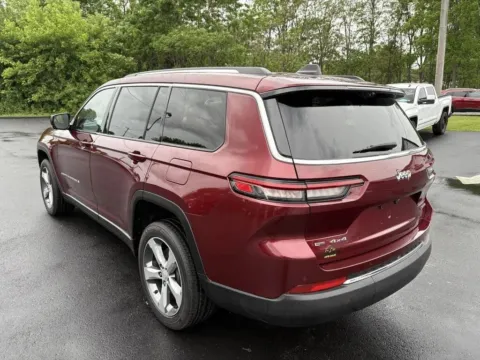 More photos of 2022 Jeep Grand Cherokee L Limited at Lebanon Auto Sales, PA