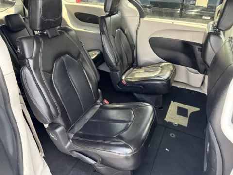 Photos of 2023 Chrysler Pacifica Touring L for sale in Lebanon, PA at Lebanon Auto Sales