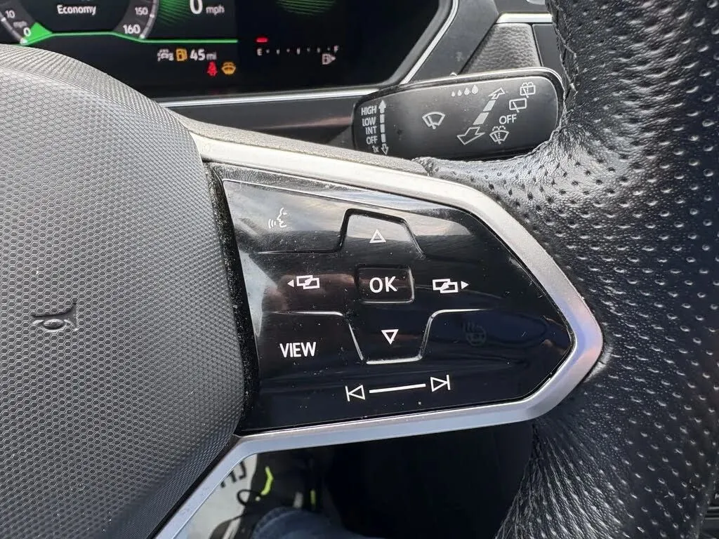 Volkswagen Tiguan photo 12