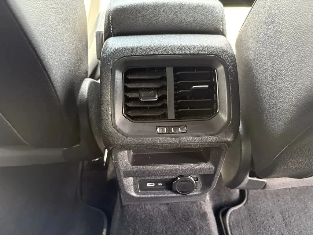 Volkswagen Tiguan photo 37