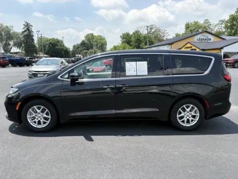 More photos of 2023 Chrysler Pacifica Touring L at Lebanon Auto Sales, PA