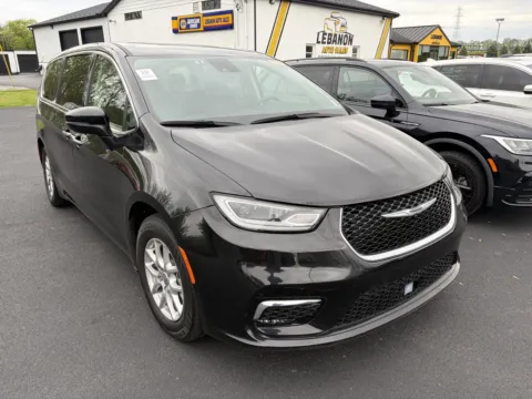 Black 2023 Chrysler Pacifica Touring L for sale in Lebanon, PA