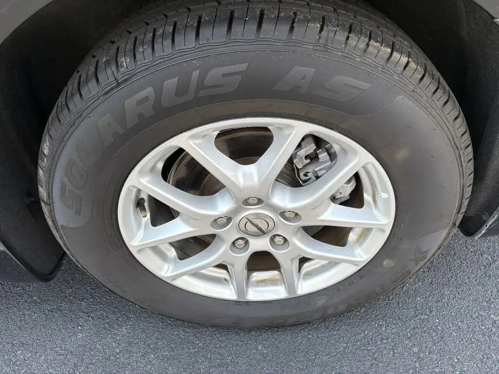 Chrysler Pacifica photo 33