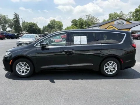 More photos of 2023 Chrysler Pacifica Touring L at Lebanon Auto Sales, PA