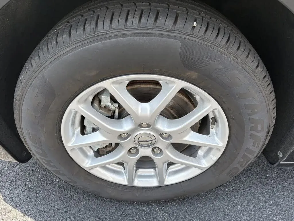 Chrysler Pacifica photo 34