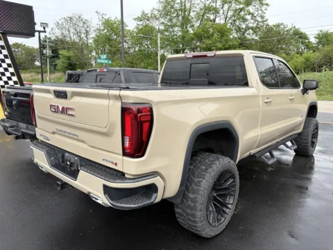 More photos of 2022 GMC Sierra 1500 AT4 at Lebanon Auto Sales, PA