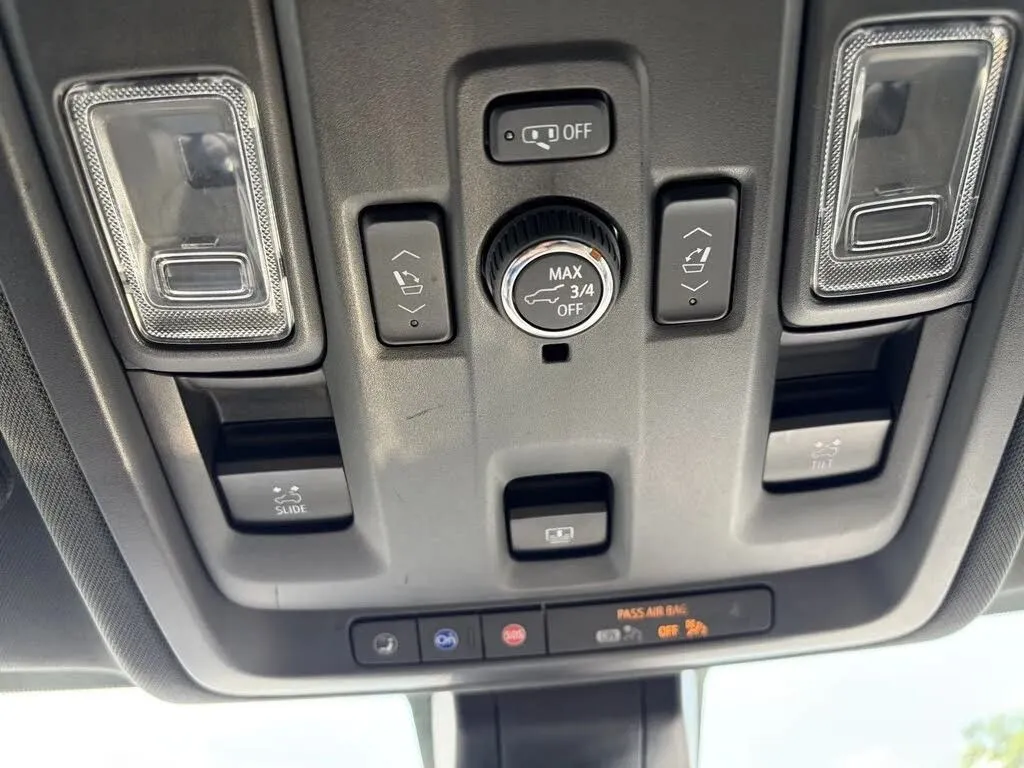 Chevrolet Suburban photo 48