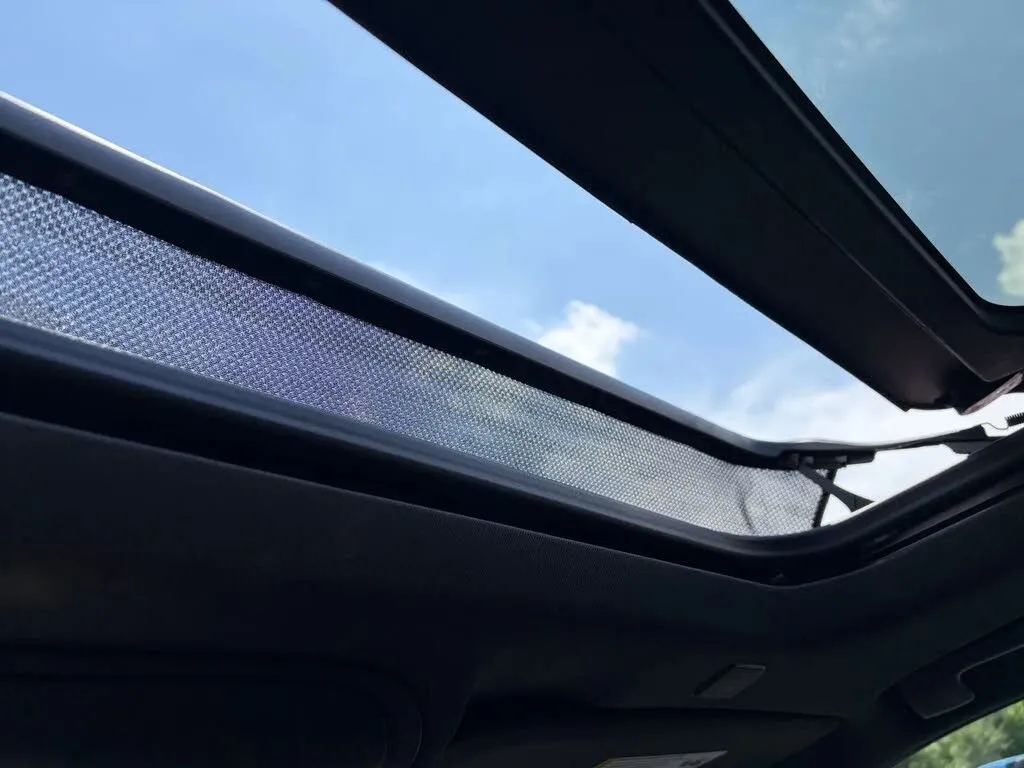 Chevrolet Suburban photo 49