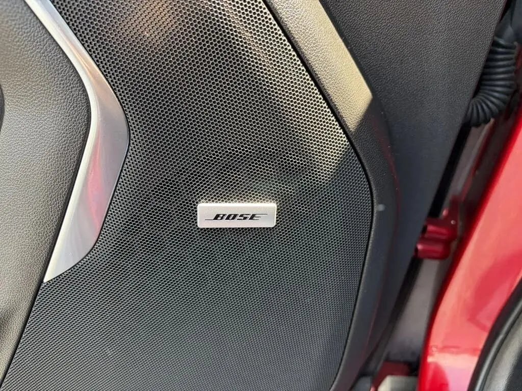 Chevrolet Suburban photo 36