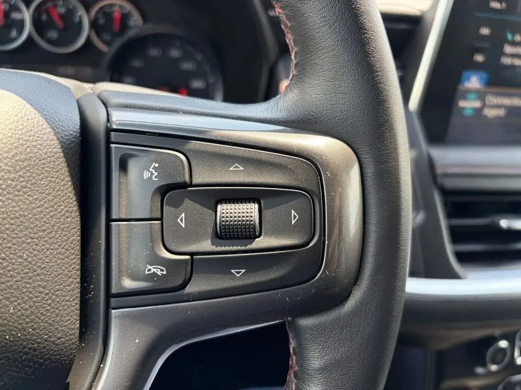 Chevrolet Suburban photo 32