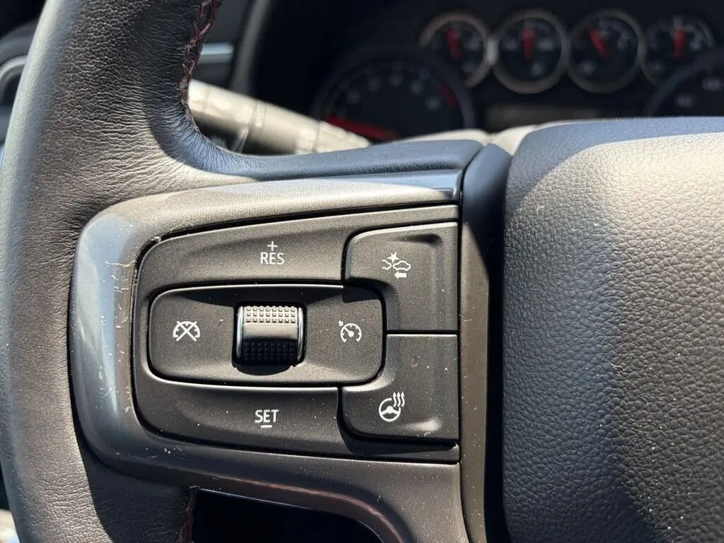 Chevrolet Suburban photo 33