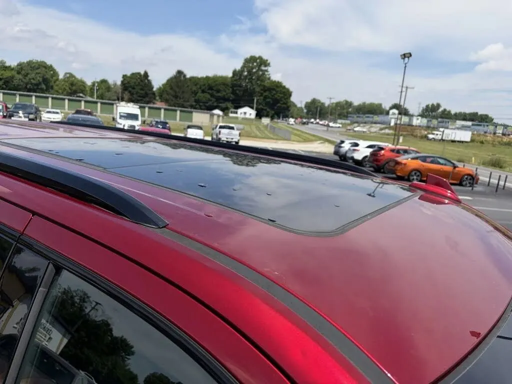 Chevrolet Suburban photo 9