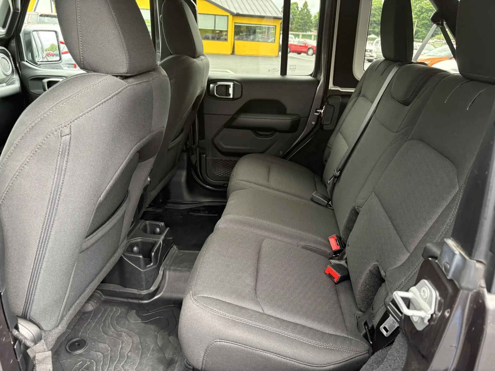 2018 Jeep All-New Wrangler Unlimited Sahara - Photo 26