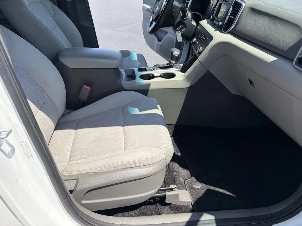 Kia Sportage photo 24