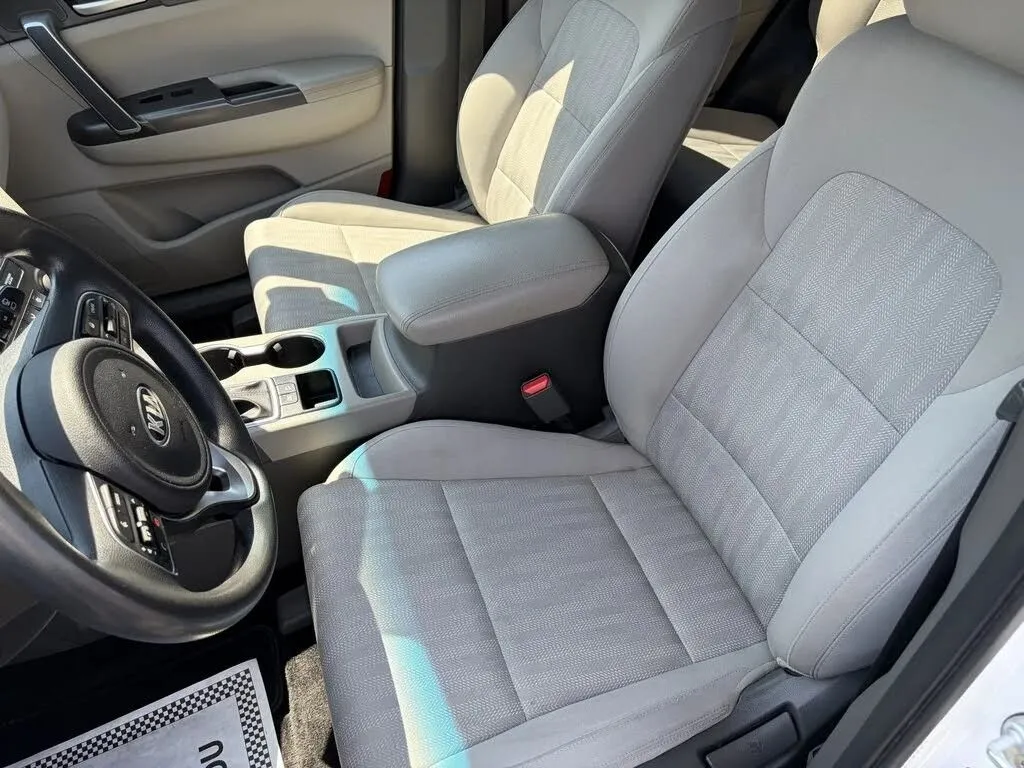 Kia Sportage photo 17