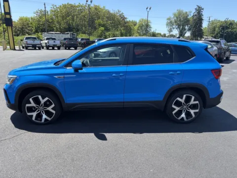 More photos of 2023 Volkswagen Taos SEL 4Motion at Lebanon Auto Sales, PA