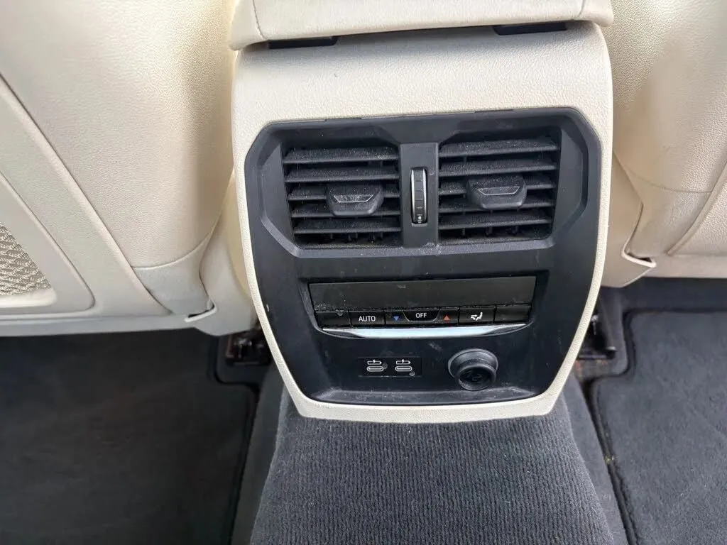 BMW 3 Series photo 31