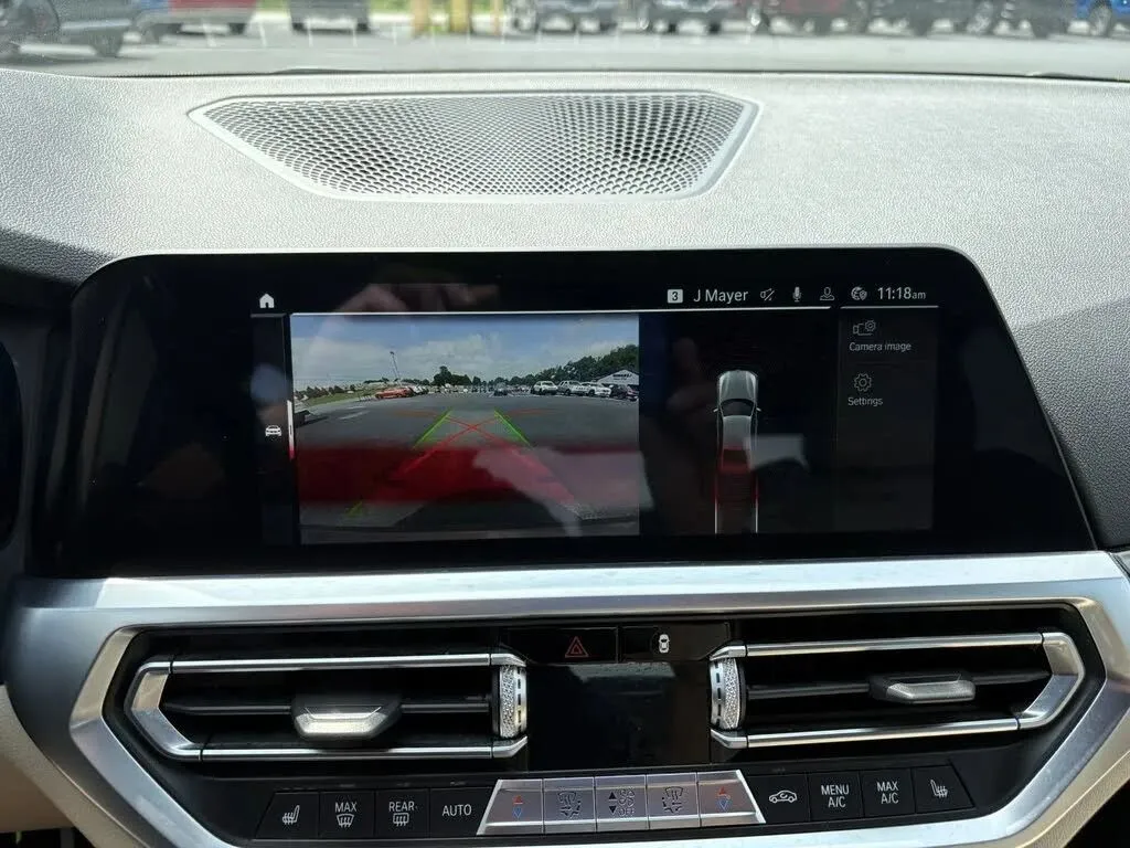 BMW 3 Series photo 16