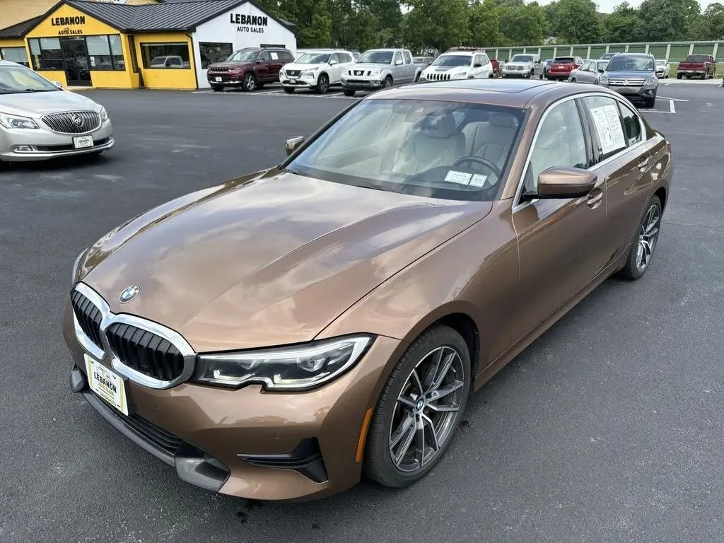 BMW 3 Series photo 3
