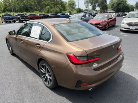 More photos of 2019 BMW 3 Series 330i xDrive at Lebanon Auto Sales, PA