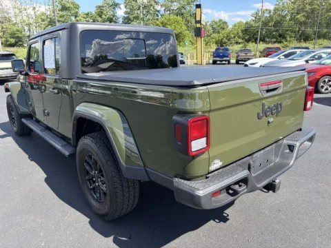 More photos of 2021 Jeep Gladiator Sport S at Lebanon Auto Sales, PA