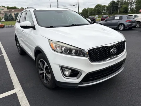 White 2016 Kia Sorento EX for sale in Lebanon, PA