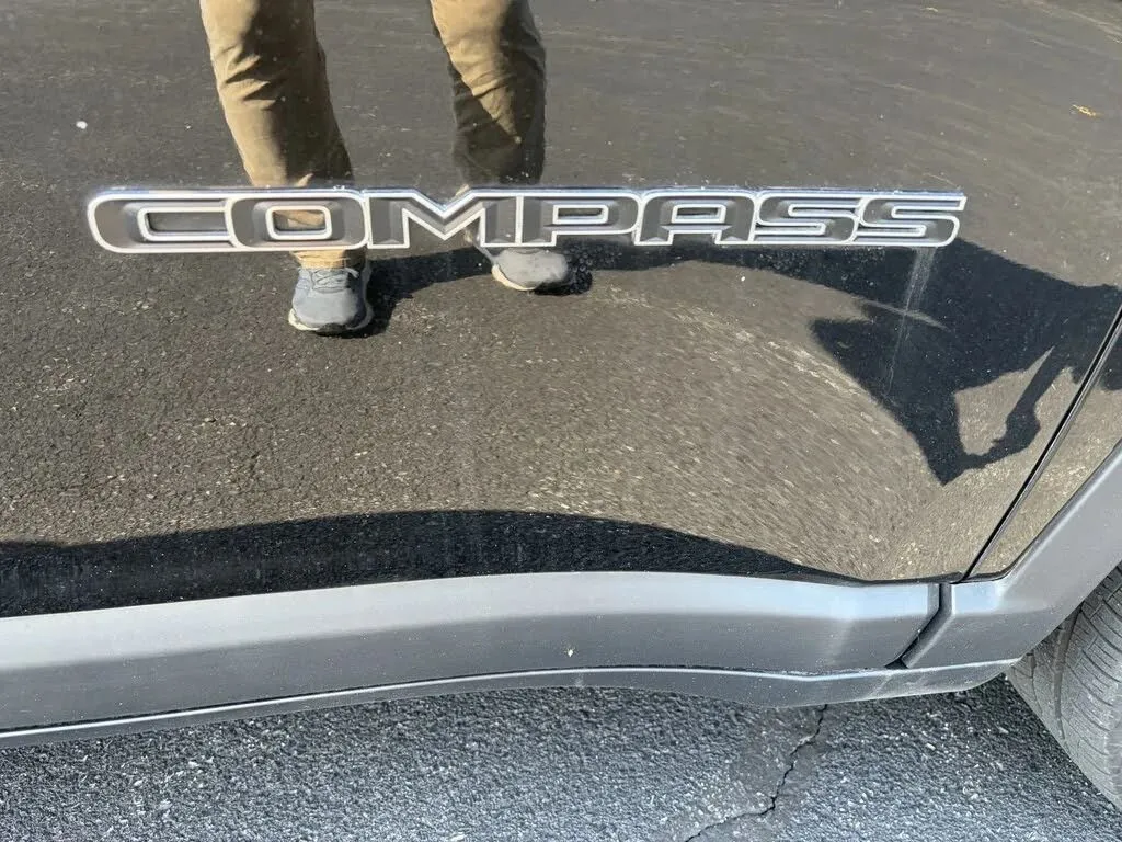 Jeep Compass photo 10