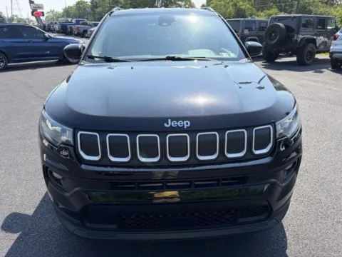 Photos of 2022 Jeep Compass Latitude for sale in Lebanon, PA at Lebanon Auto Sales