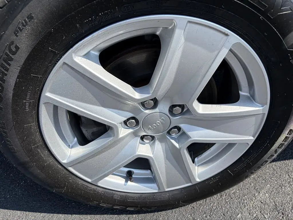 Jeep Compass photo 15