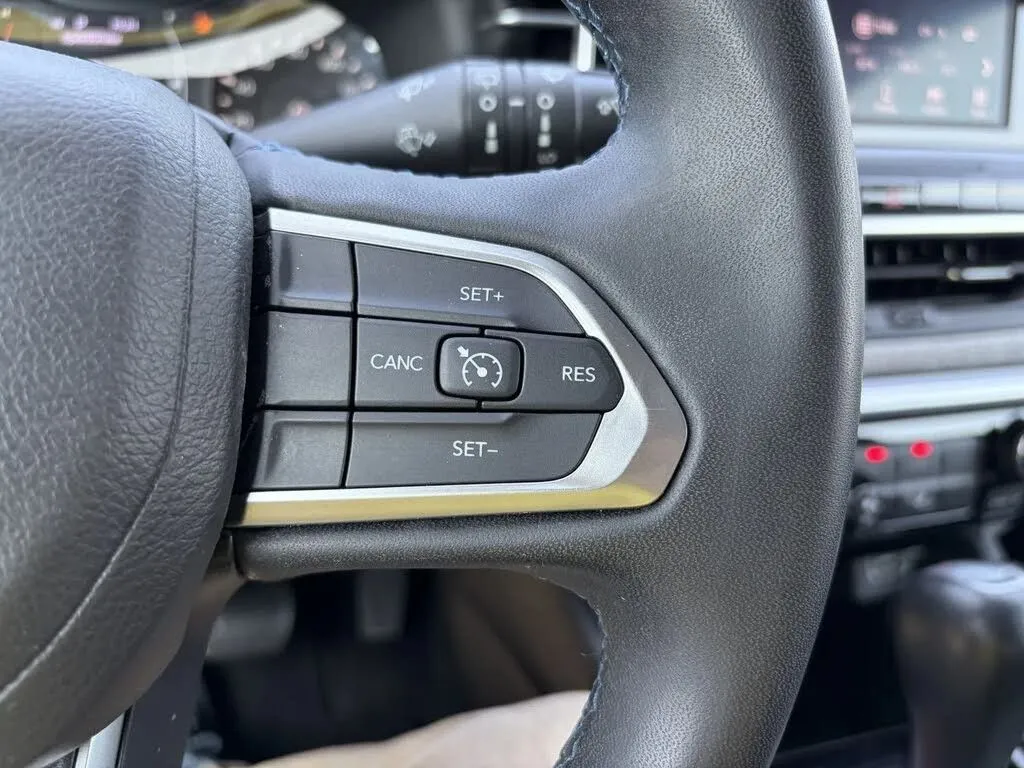 Jeep Compass photo 30