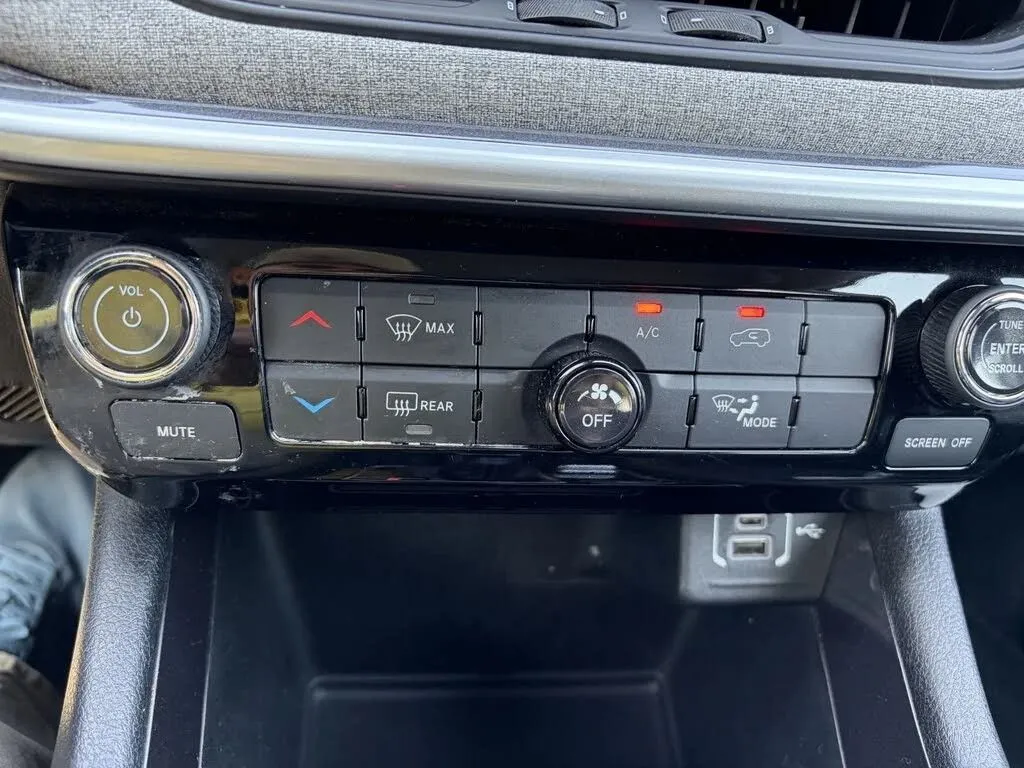 Jeep Compass photo 38