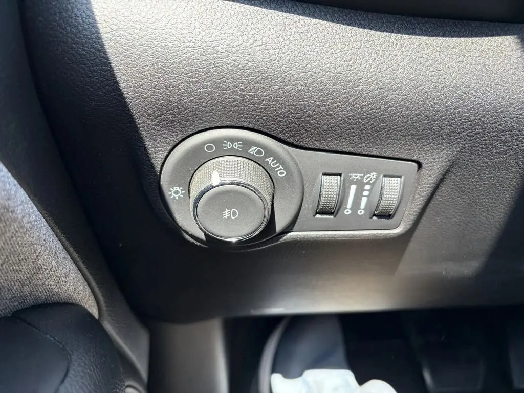 Jeep Compass photo 32