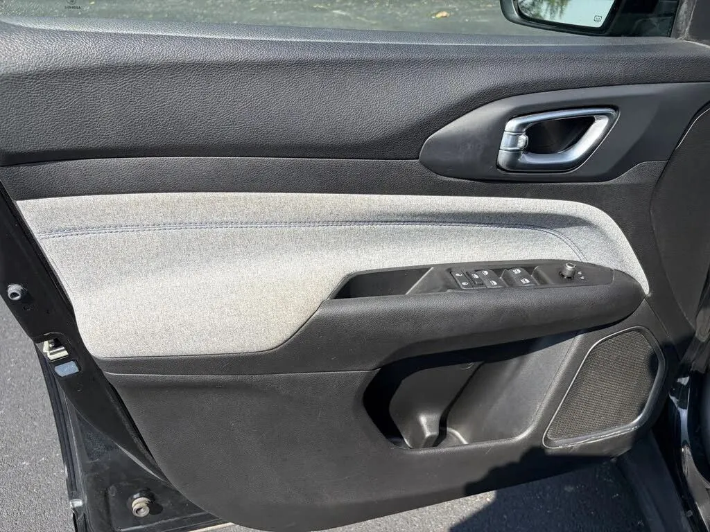 Jeep Compass photo 19