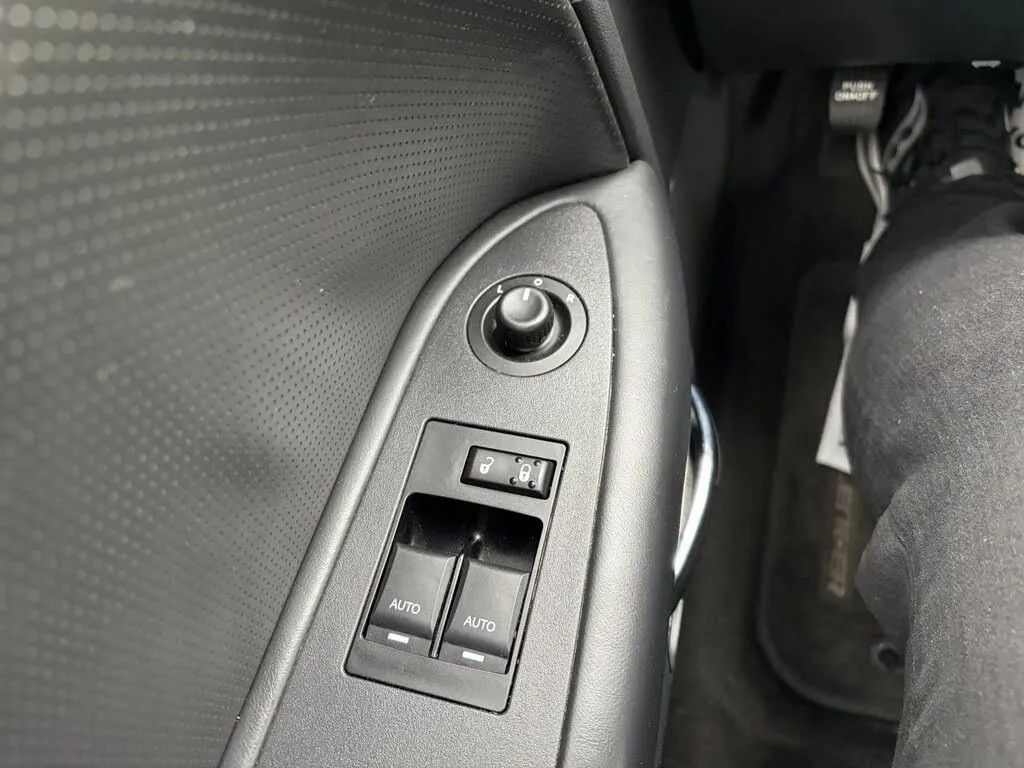 Dodge Challenger photo 28