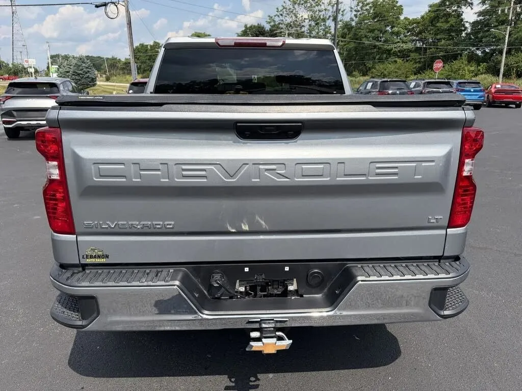 Chevrolet Silverado photo 6