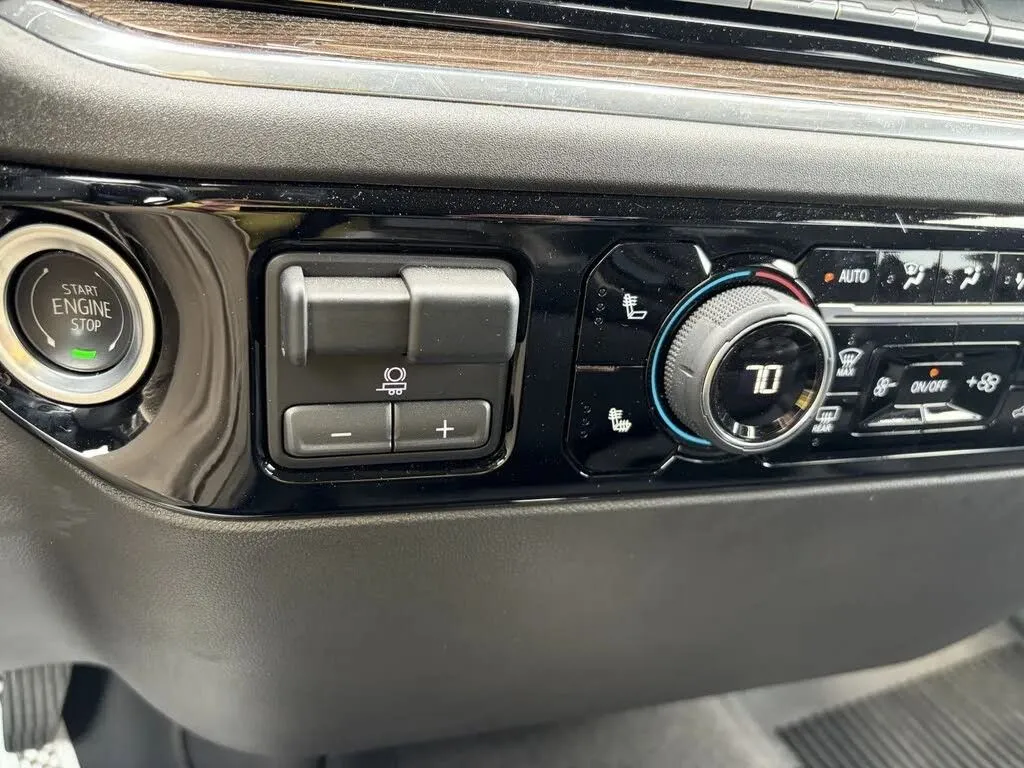 Chevrolet Silverado photo 40
