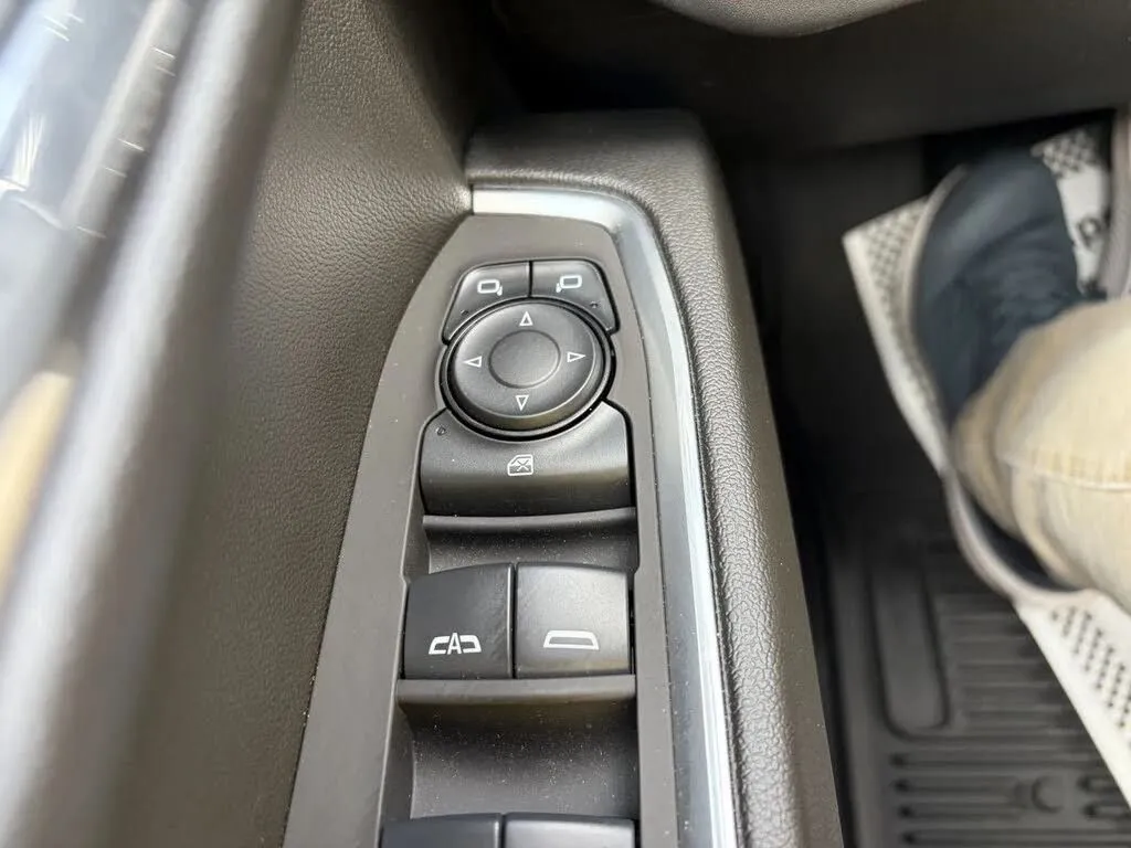 Chevrolet Silverado photo 34