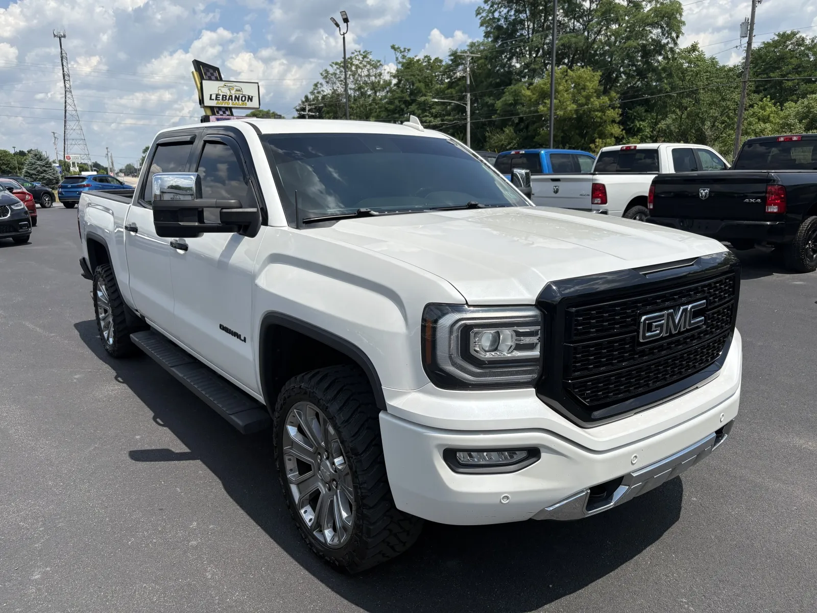 2017 GMC Sierra 4WD Crew Cab Standard Box's photo
