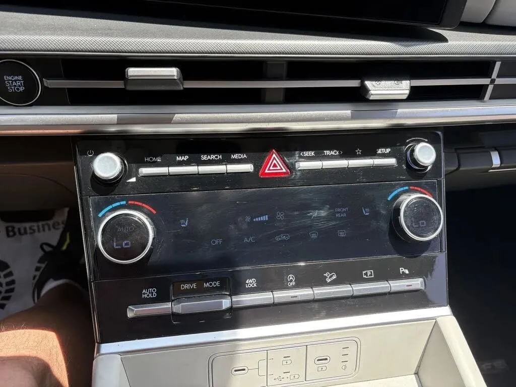 Hyundai Santa Fe photo 18