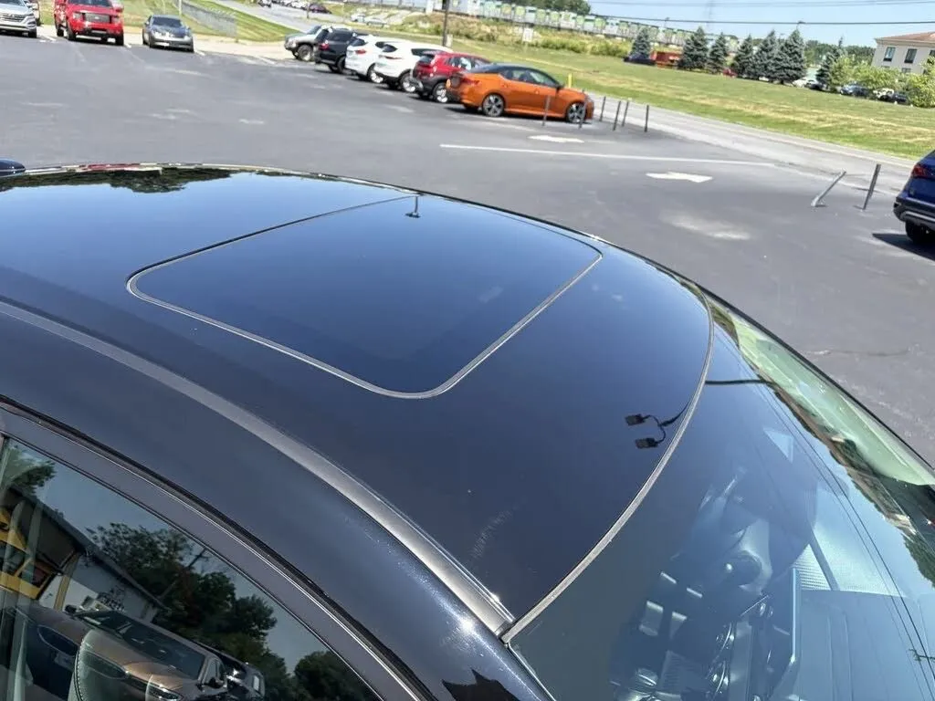 Nissan Sentra photo 9