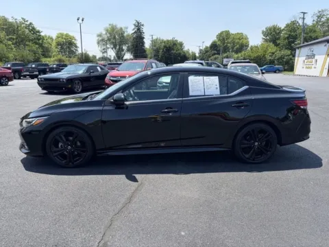 More photos of 2021 Nissan Sentra SR at Lebanon Auto Sales, PA