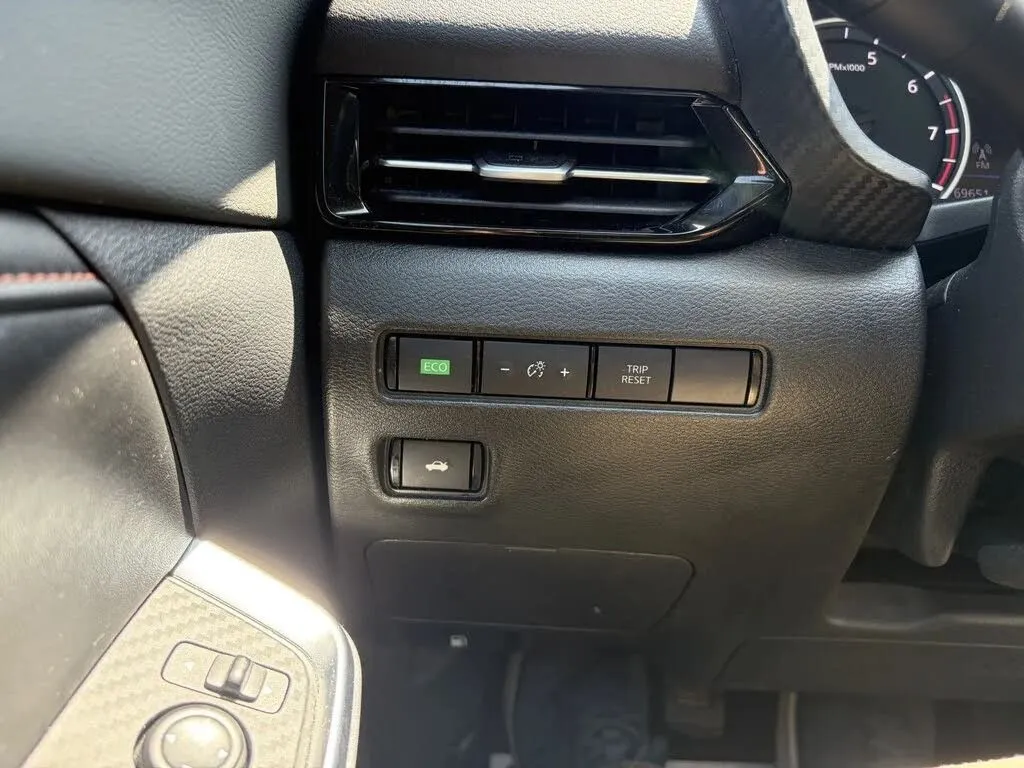 Nissan Sentra photo 30