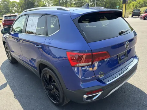 More photos of 2023 Volkswagen Taos SEL 4Motion at Lebanon Auto Sales, PA