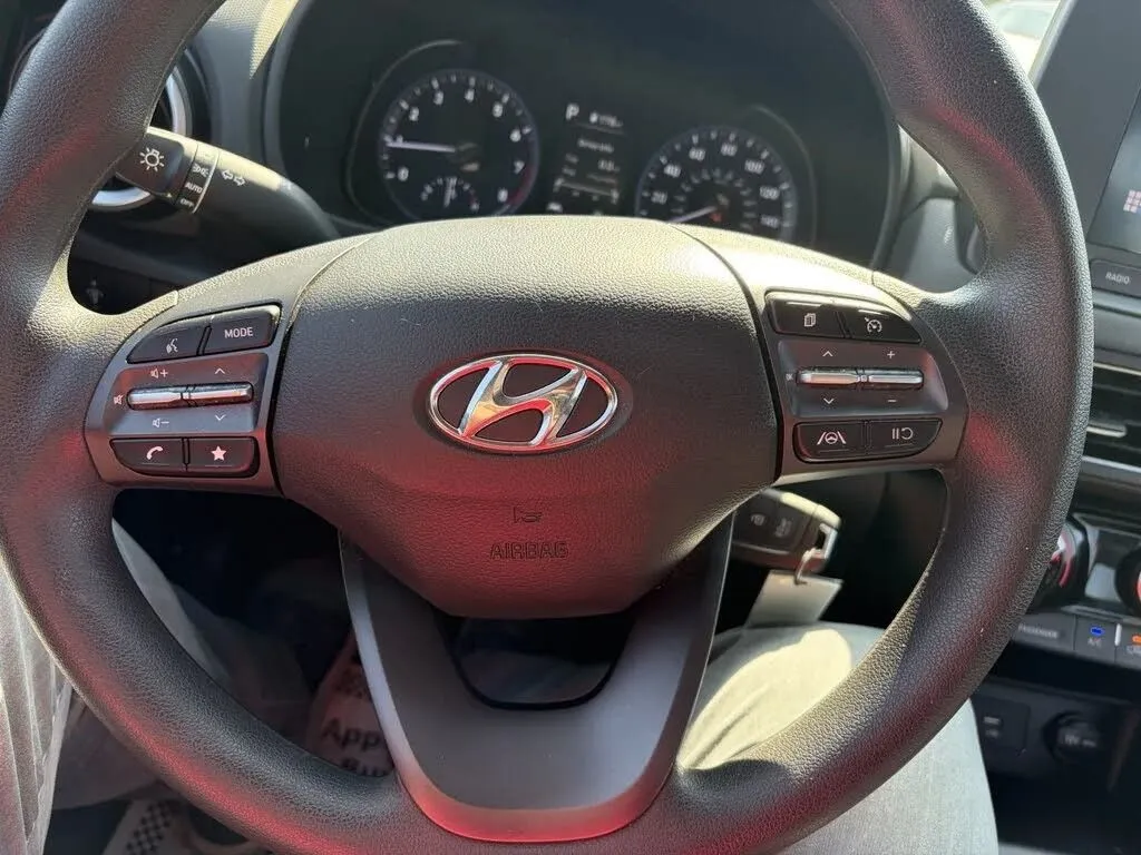 Hyundai Kona photo 17