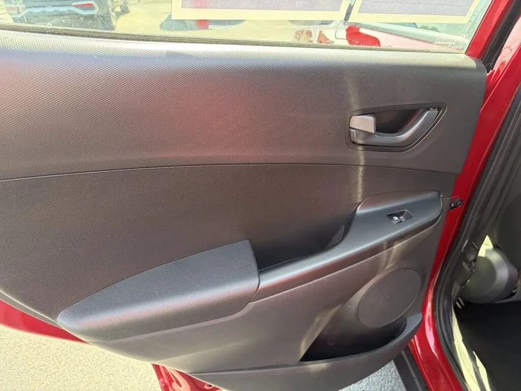 Hyundai Kona photo 33