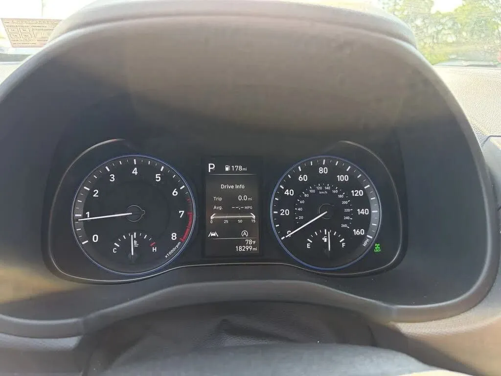 Hyundai Kona photo 16